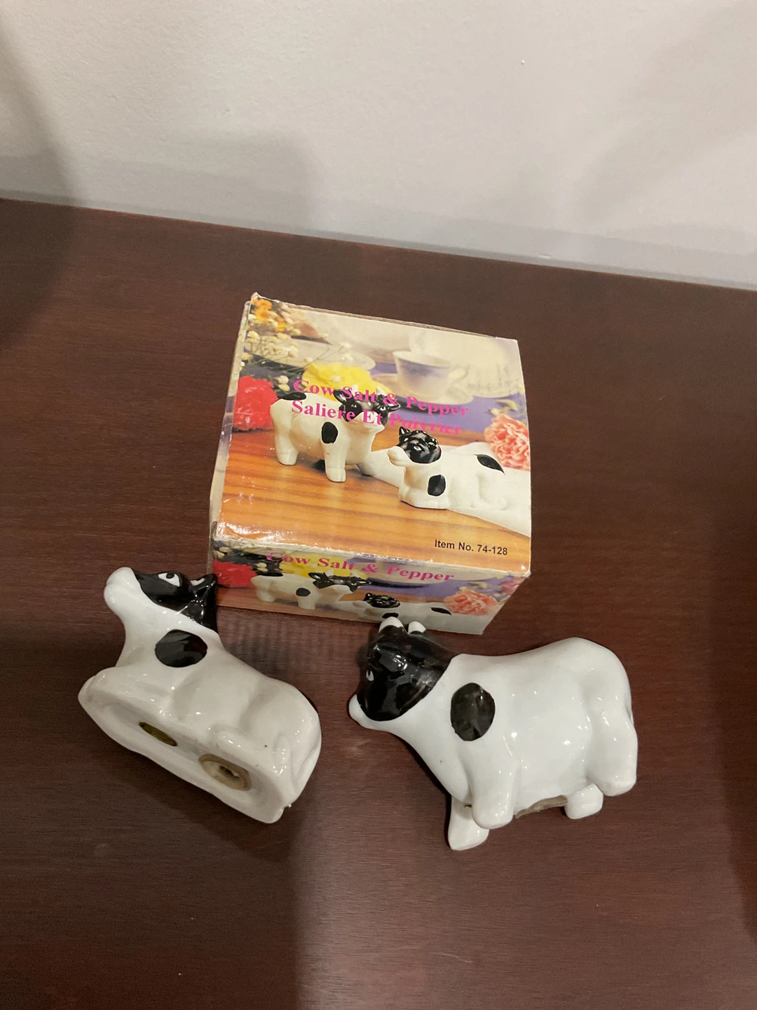 Cow Salt and Pepper Shakers - photo 2