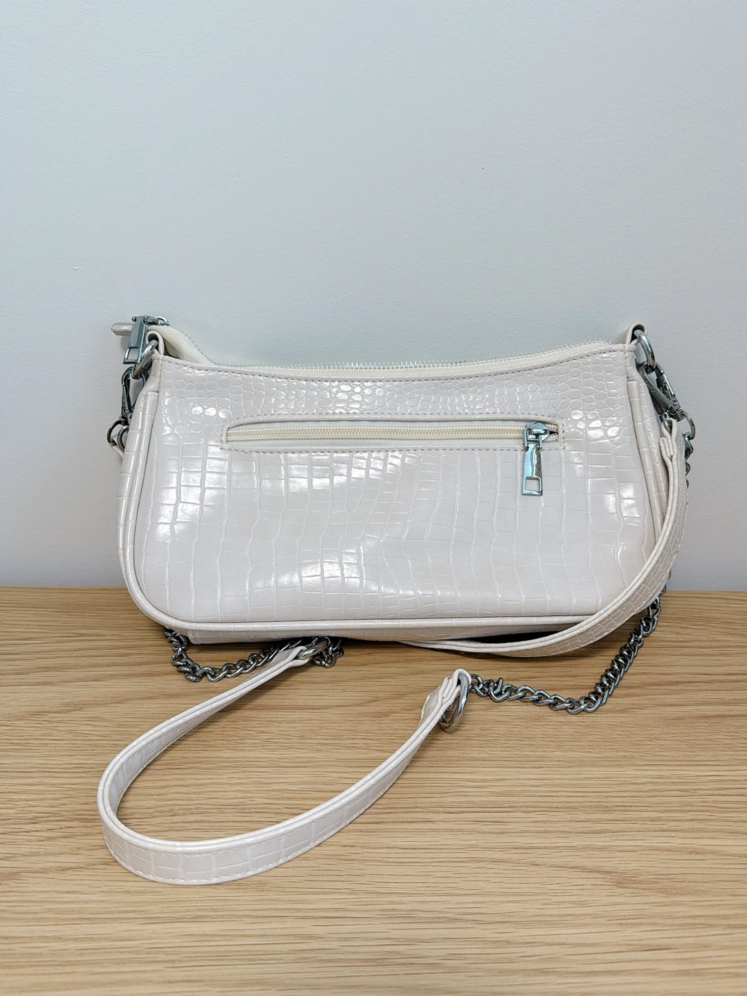 Cream Shoulder/ Crossbody Bag with Chain Strap - photo 2