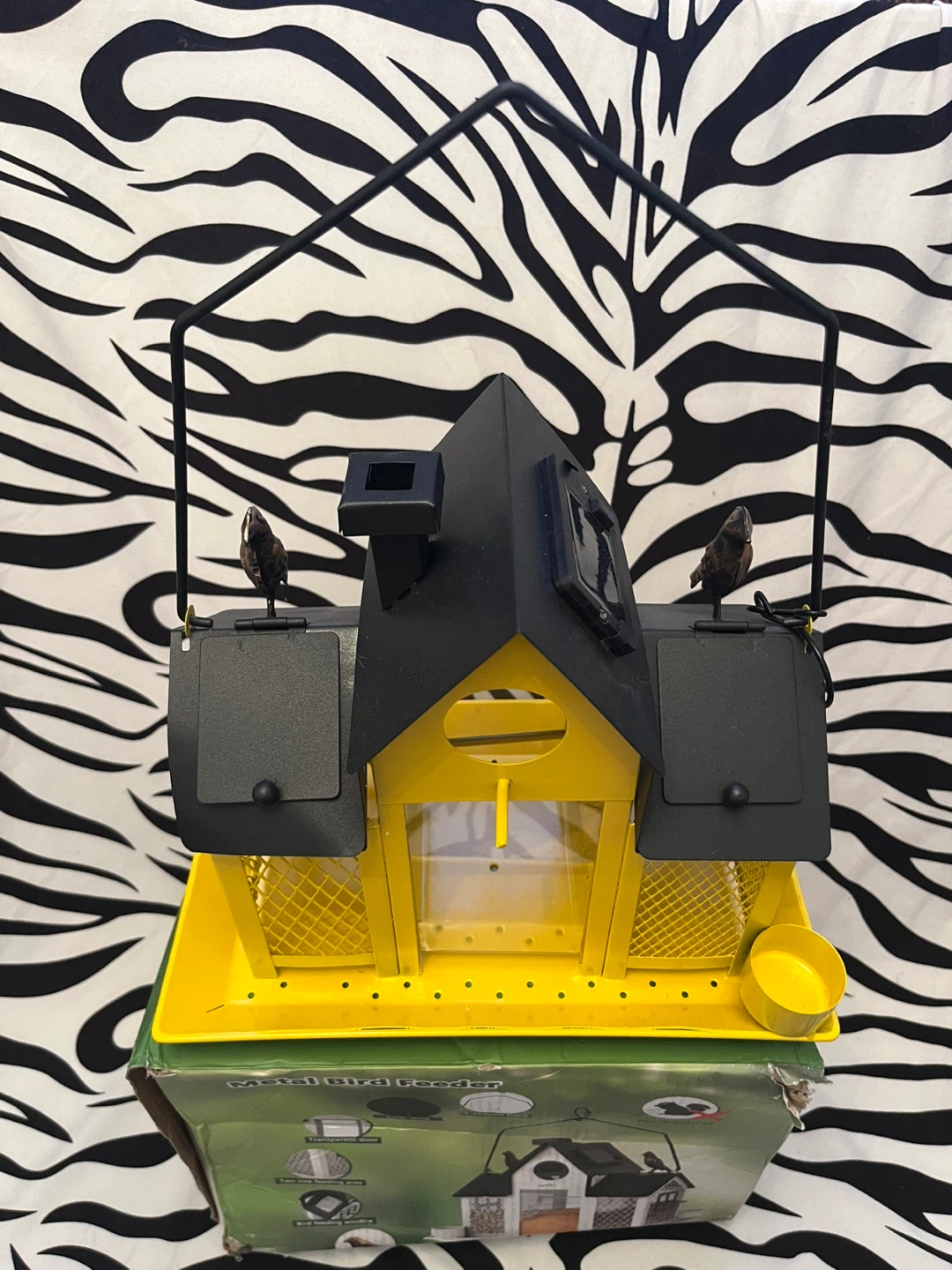 🐦 Outdoor Hanging Metal Bird Feeder House 🐦