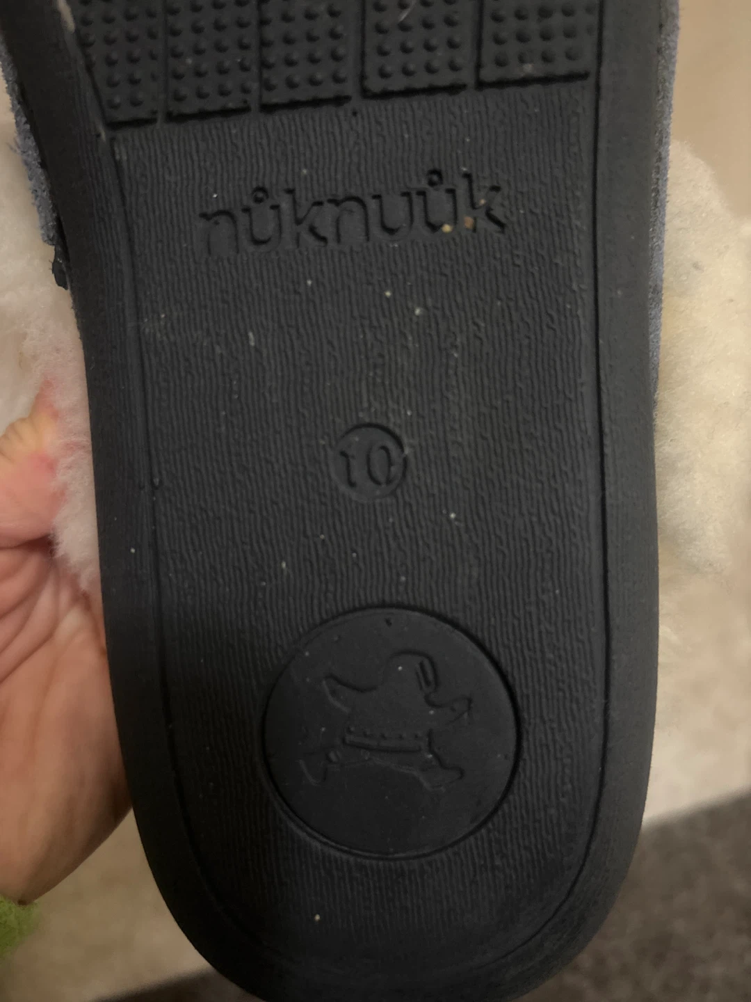 Nuknuuk Sheepskin Slippers Size 10 - photo 2