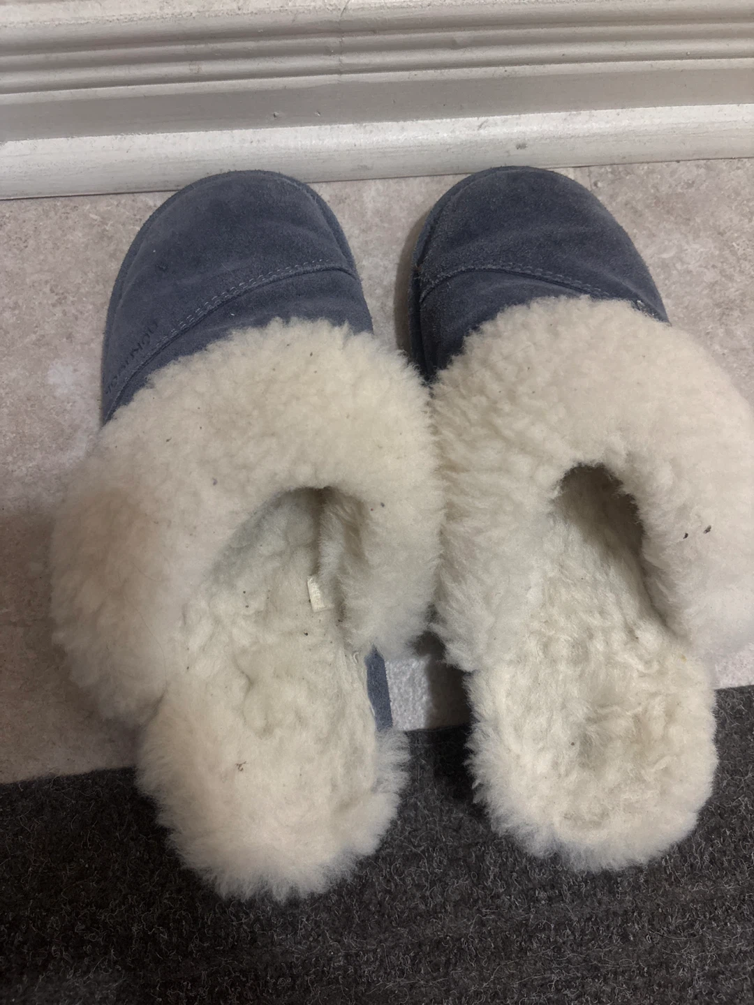 Nuknuuk Sheepskin Slippers Size 10