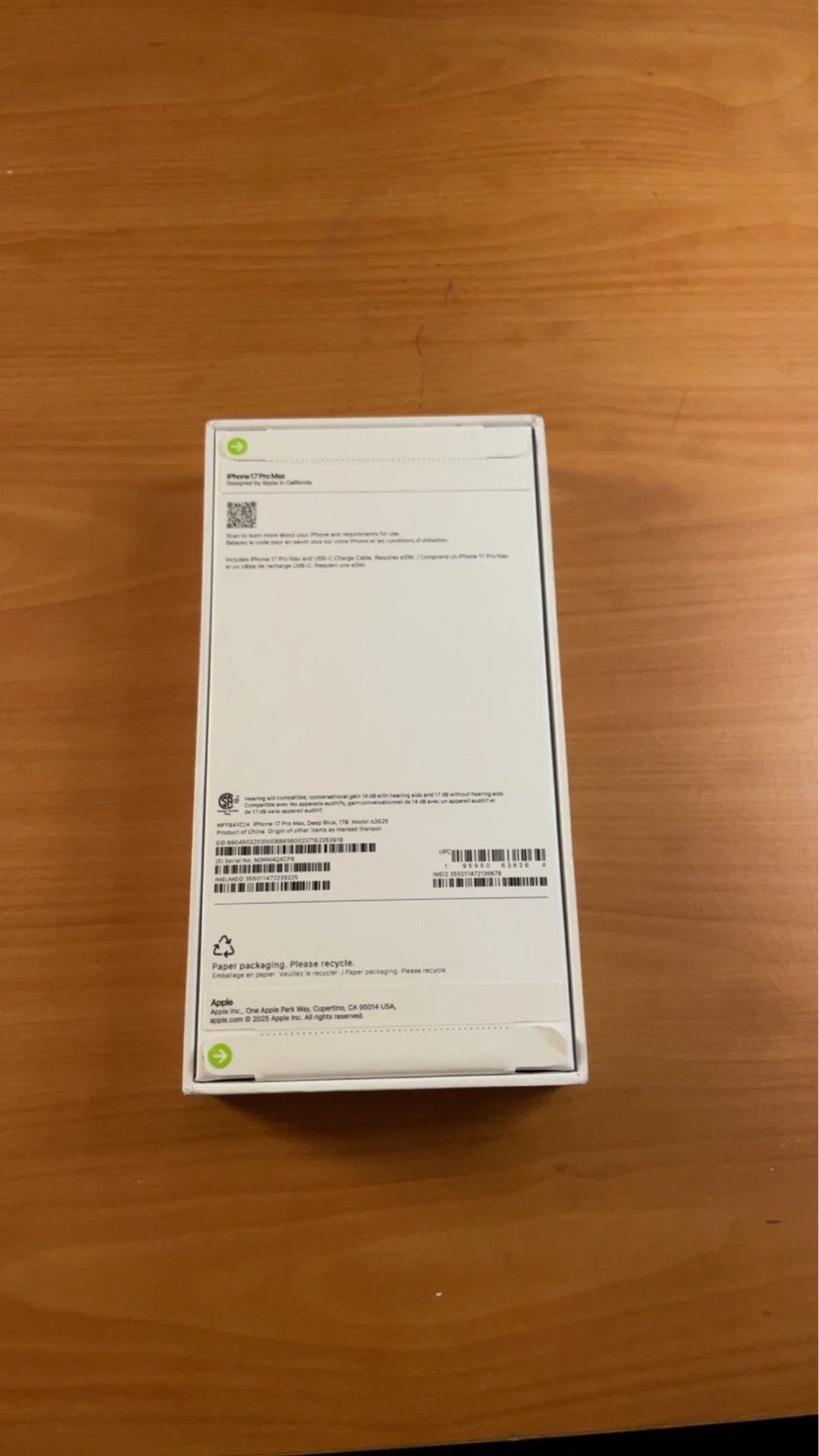 iPhone 15 Pro Max - photo 2