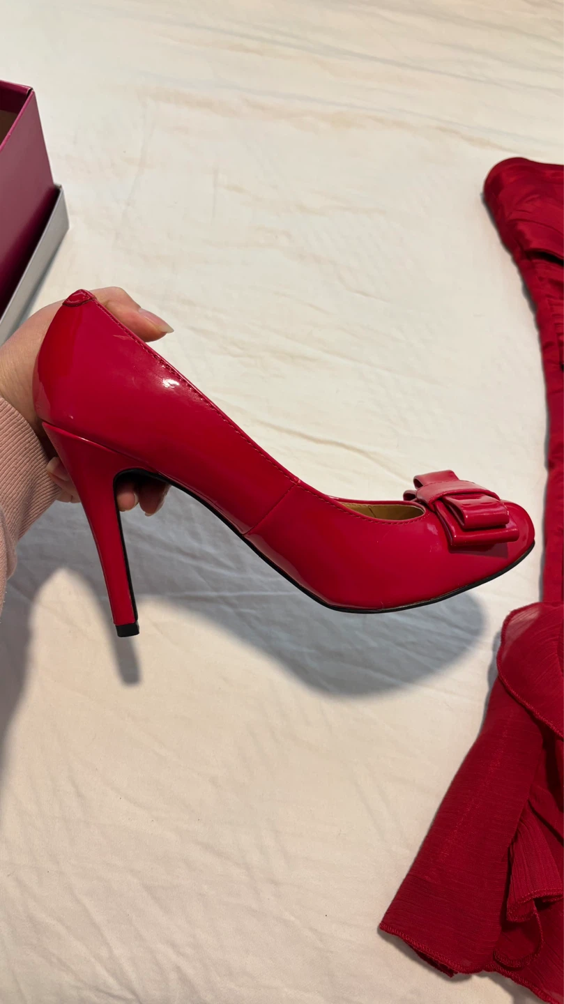 Red Patent Bow Heels-Size 8 & Red Dress-Size M - photo 2