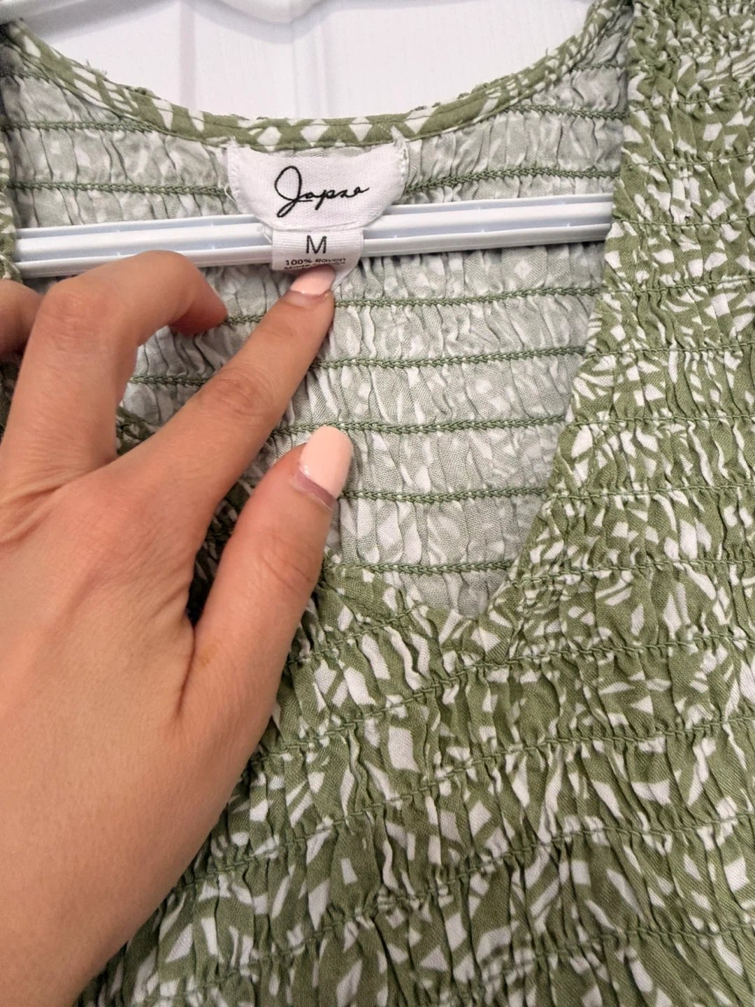 Women's Green top- Size M - photo 2