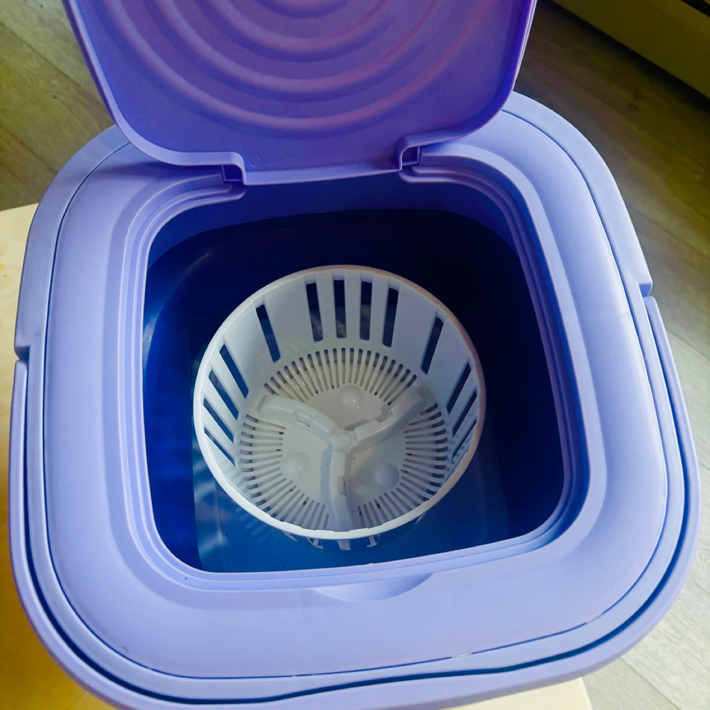 Purple Collapsible Mini Washing Machine