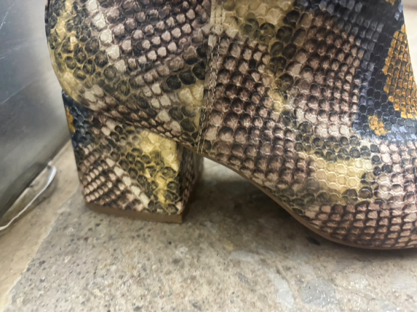 Women’s snake print boots sz 7 - photo 3