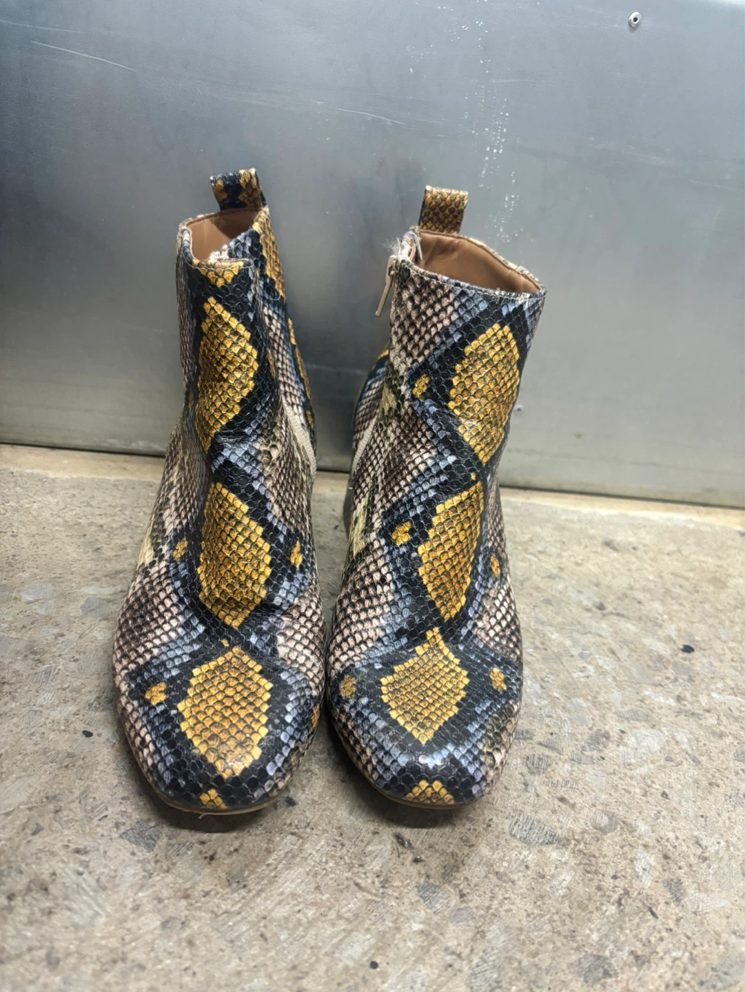 Women’s snake print boots sz 7