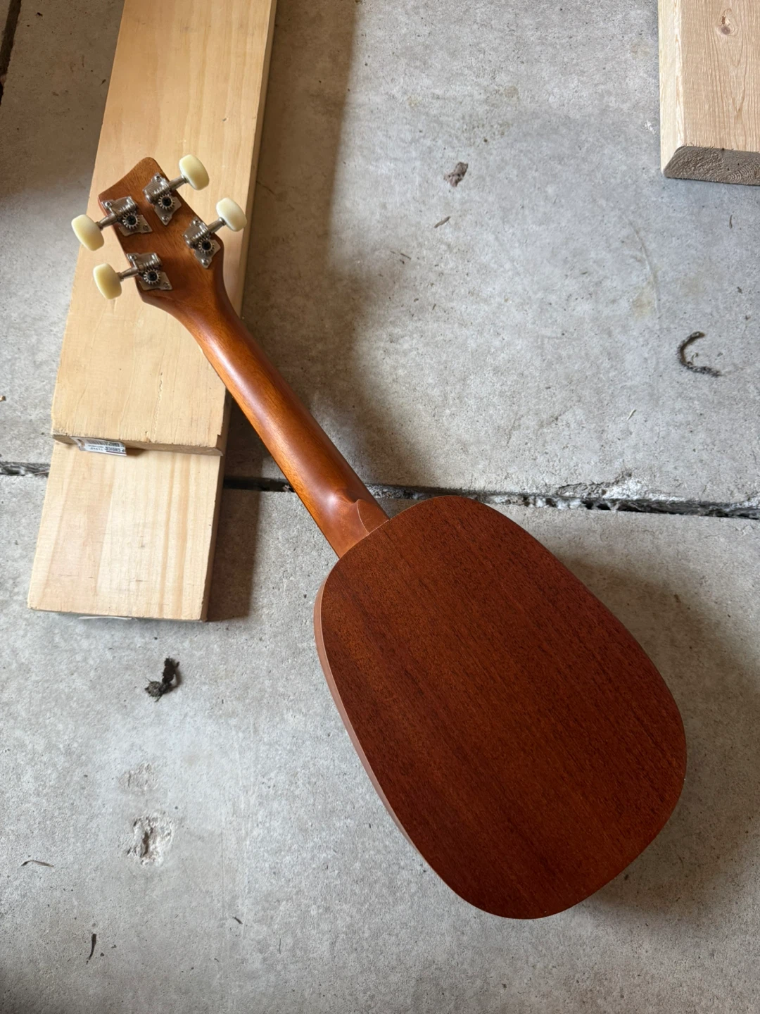 Sawtooth Mahogany Ukulele - photo 2