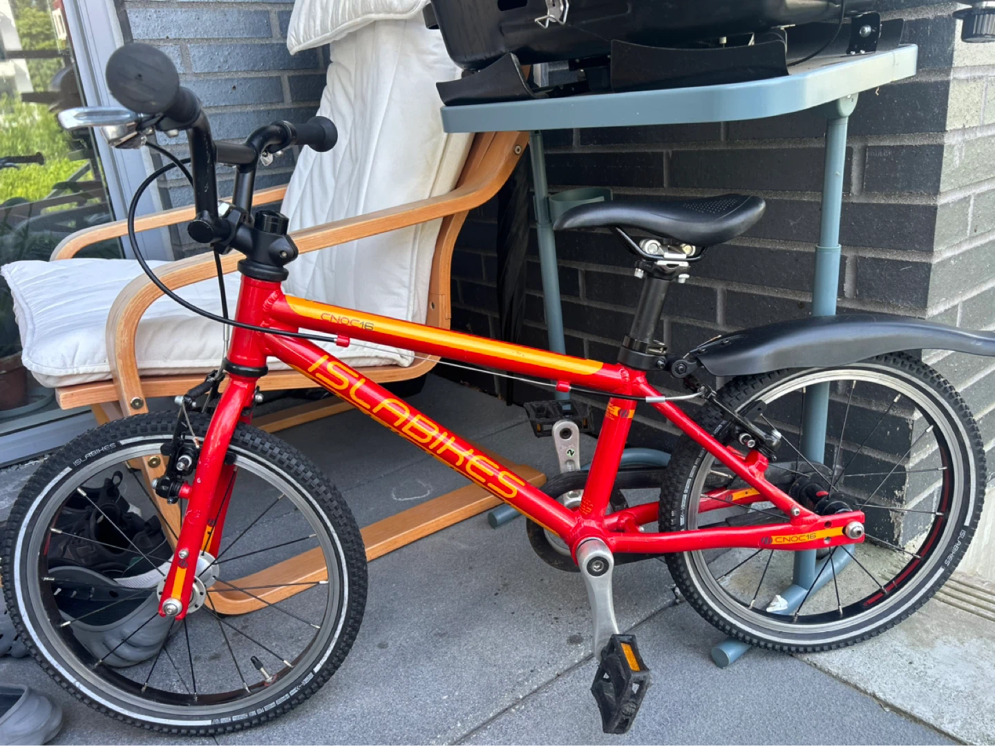Isla Bikes CNOC 16 Red Kids Bike - photo 3