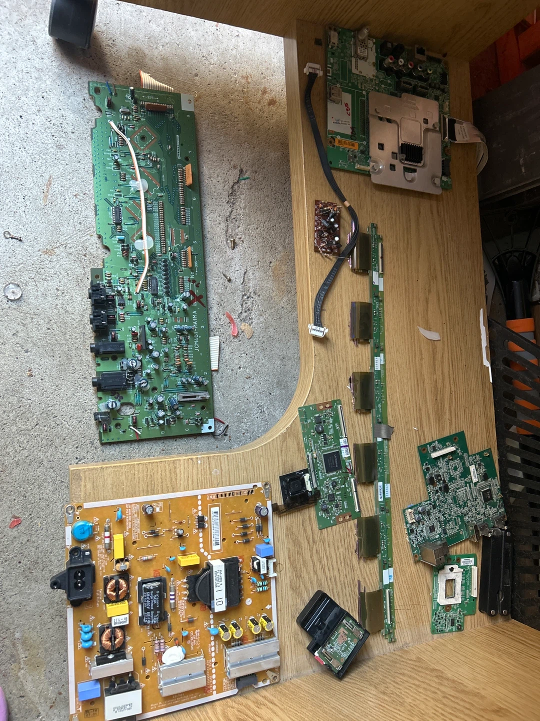 Electronic circuit boards TV electric keyboard and projector