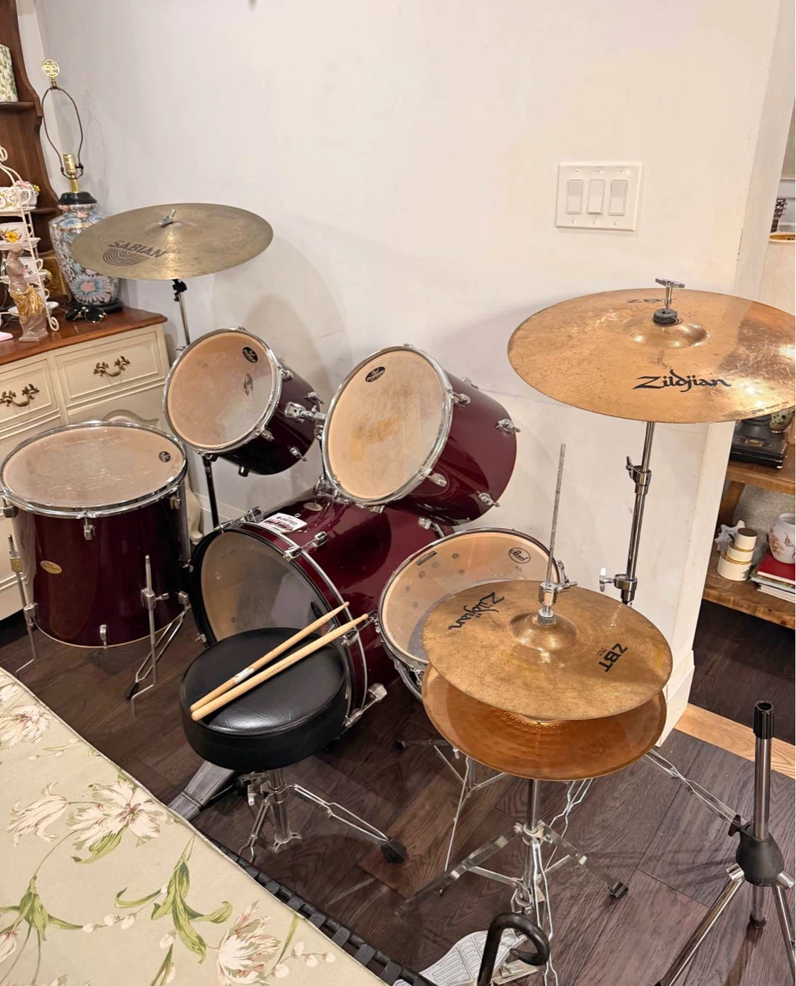 Pearl Drum Kit with Zildjian and Sabian Cymbals