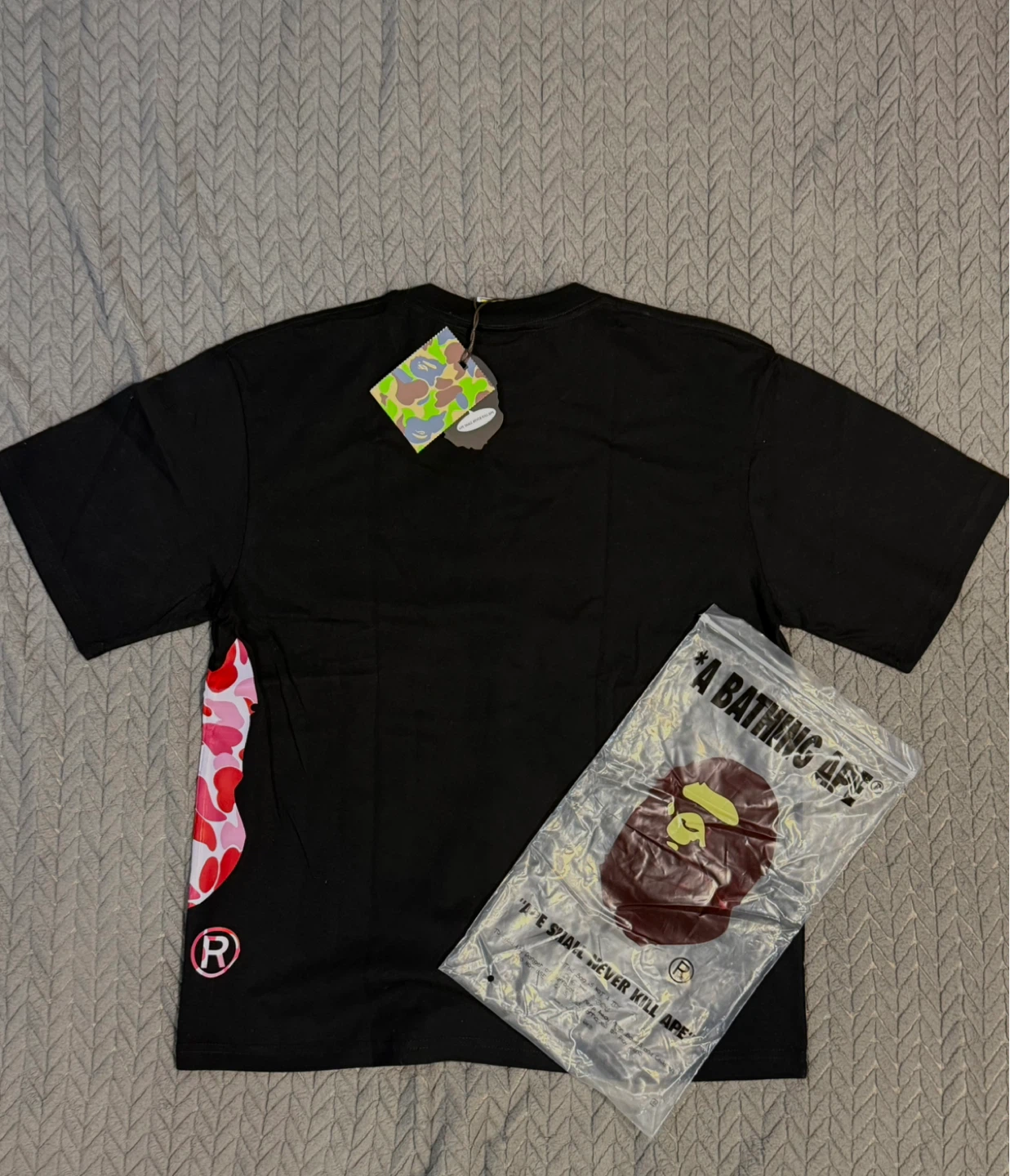 BAPE Camo T-Shirt Size M - photo 2