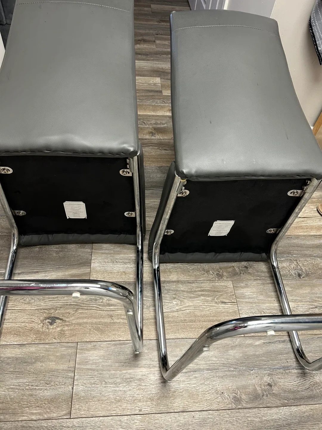 Set of 2 Grey Faux Leather Dining Chairs with Chrome Legs - photo 4