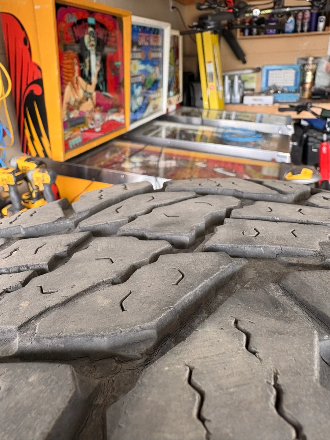 Goodyear Wrangler DuraTrac LT275/65R18 Tires - photo 5