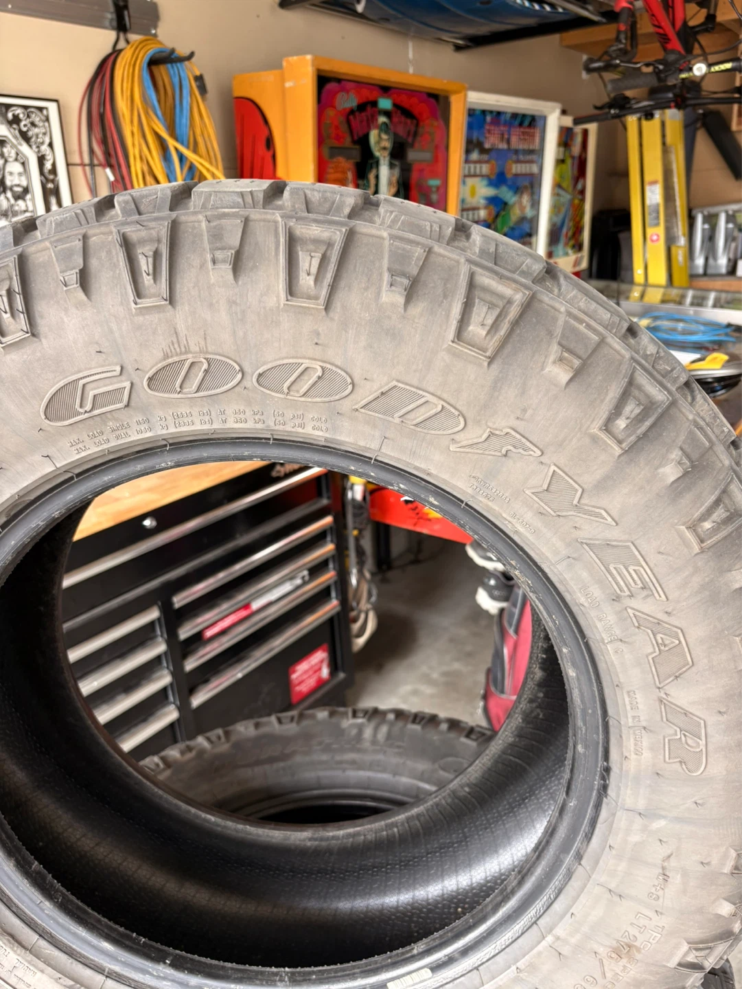 Goodyear Wrangler DuraTrac LT275/65R18 Tires - photo 3