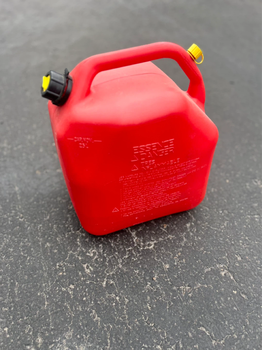 Red Plastic Gas Can - 25L Capacity