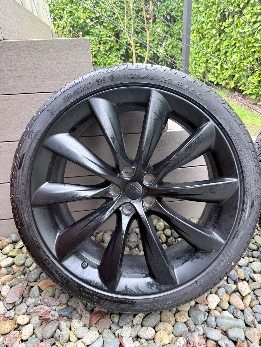 MINT Tesla Model Rims / Pirelli Scorpions - photo 4