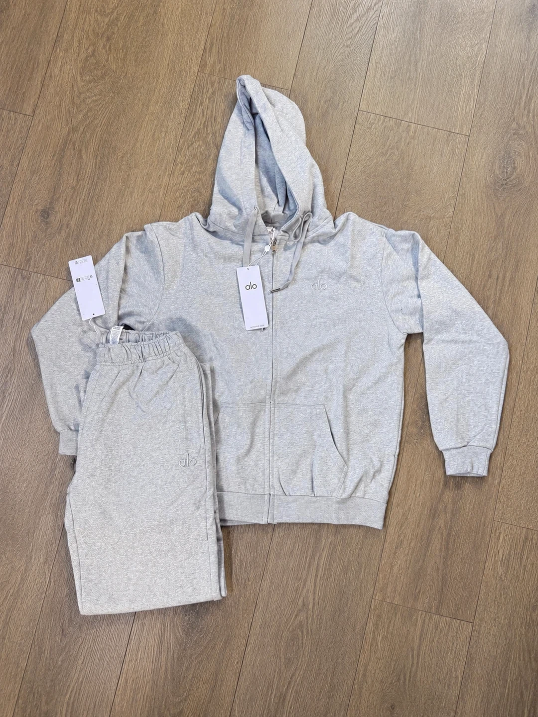 Alo Yoga Grey Zip-Up Hoodie and Sweatpants Set