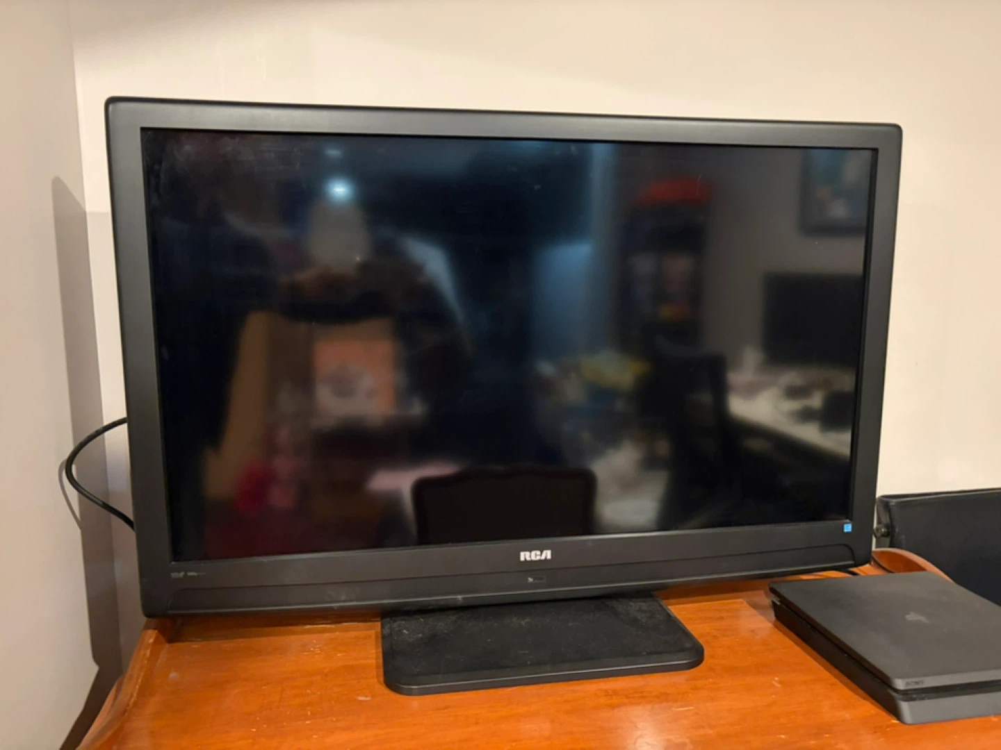 40’ RCA 1080p tv for sale