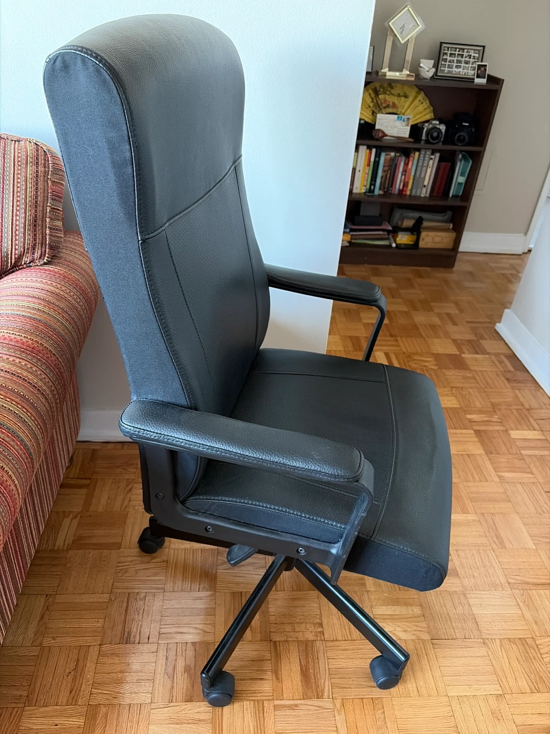MILLBERGET Swivel Chair - IKEA - photo 2