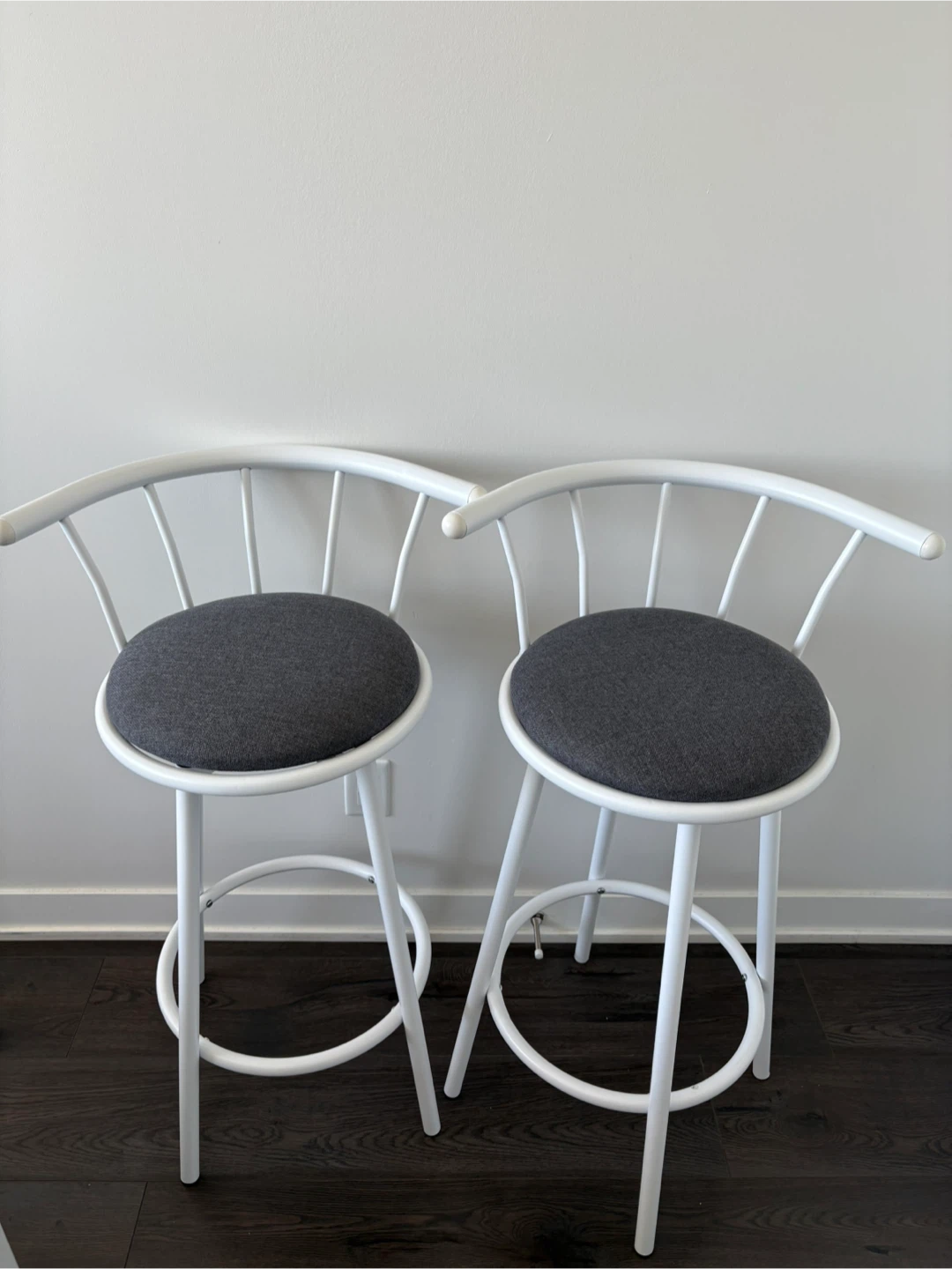 2 bar stools - photo 2