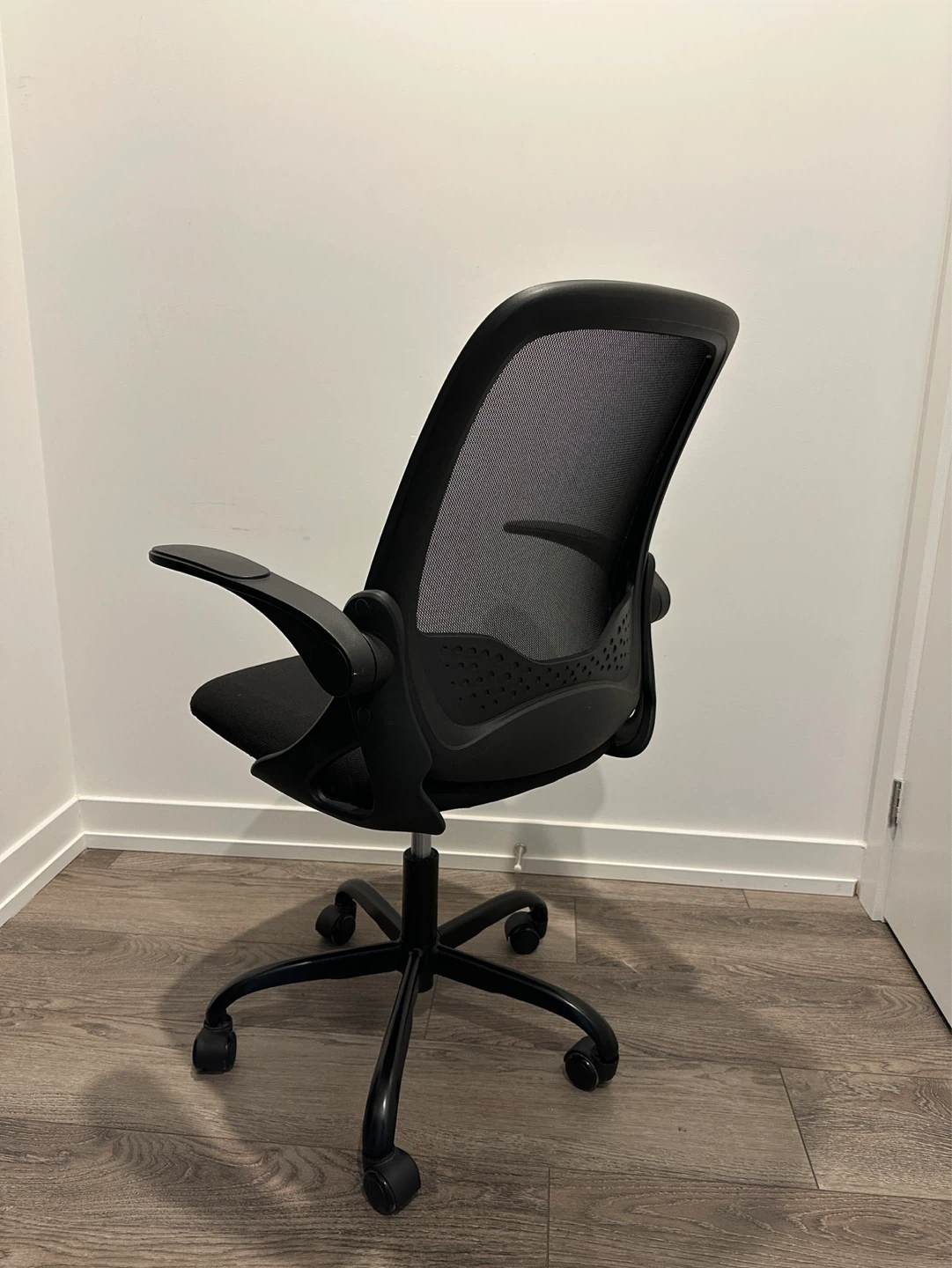 Black Mesh Office Chair with Flip-Up Arms - photo 2