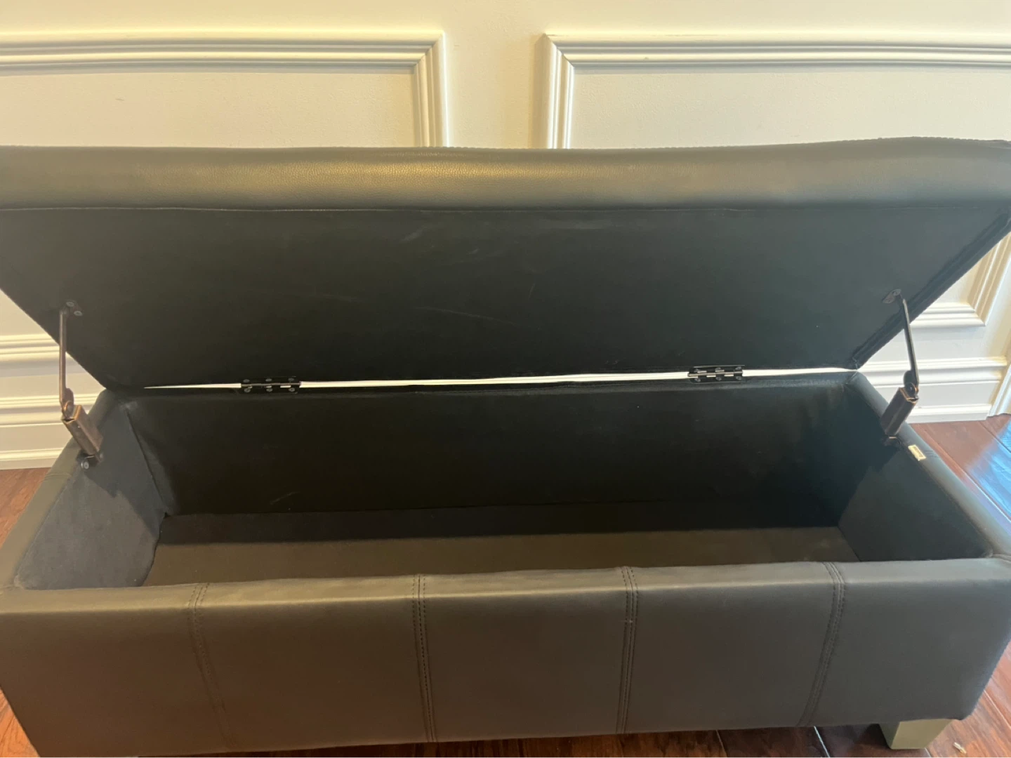 Black Ottoman with storage by Bouclair - photo 4