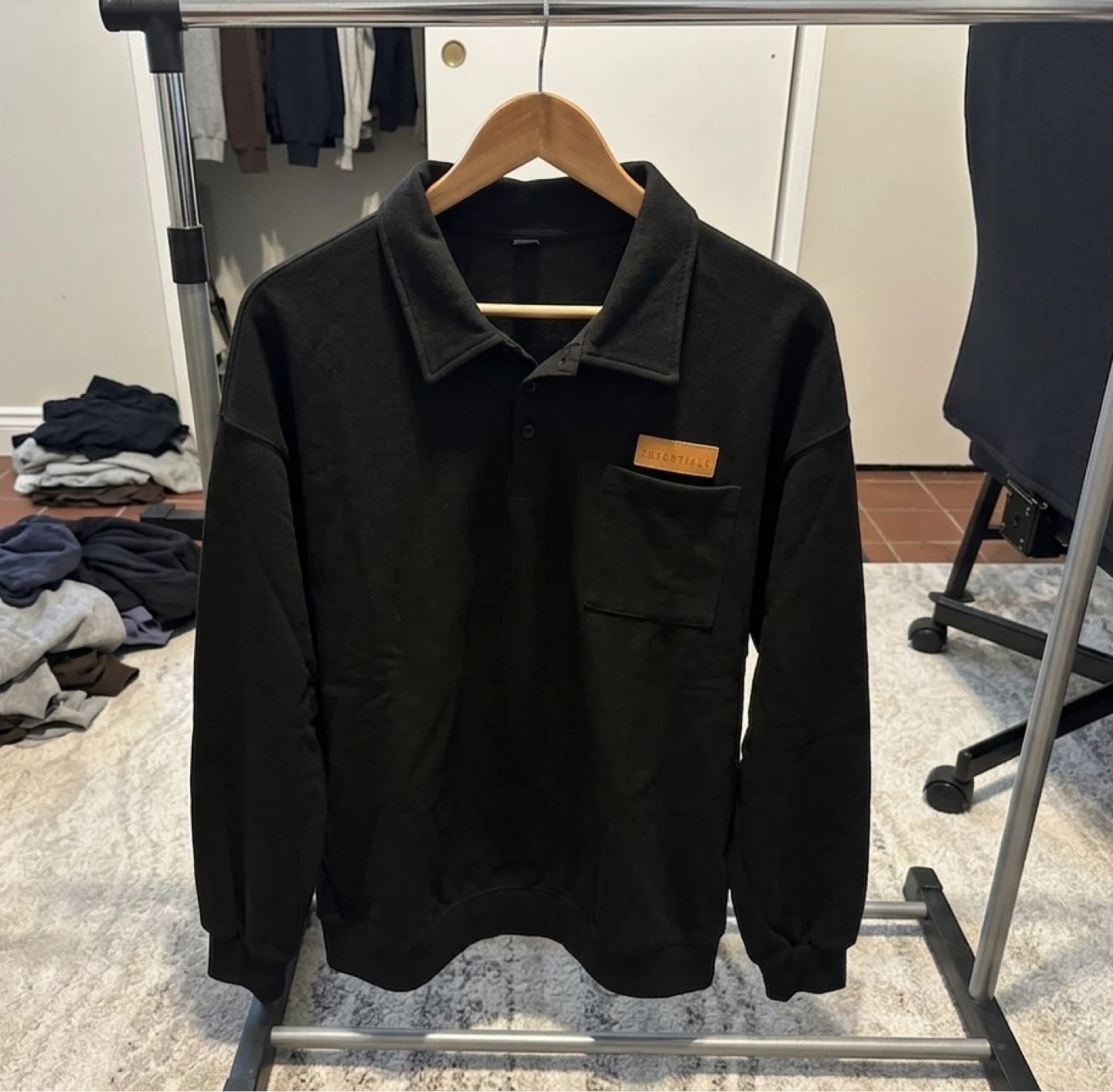 Black Collared Pullover SIZE L