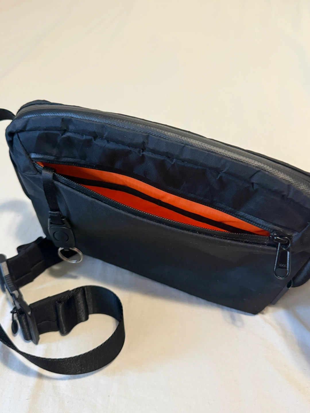 ALPAKA Go Sling Mini – Black VX21 Limited Edition - photo 5