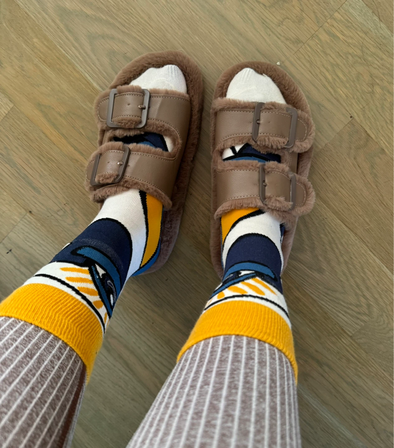 Brown Fuzzy Shearling Slides - photo 2