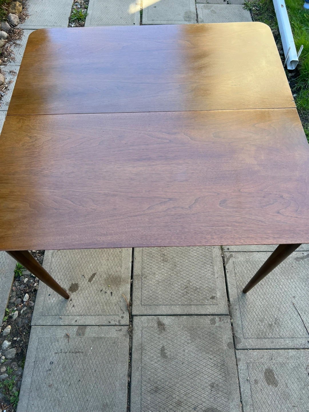 MCM Walnut Dining Table by Deilcraft - photo 5