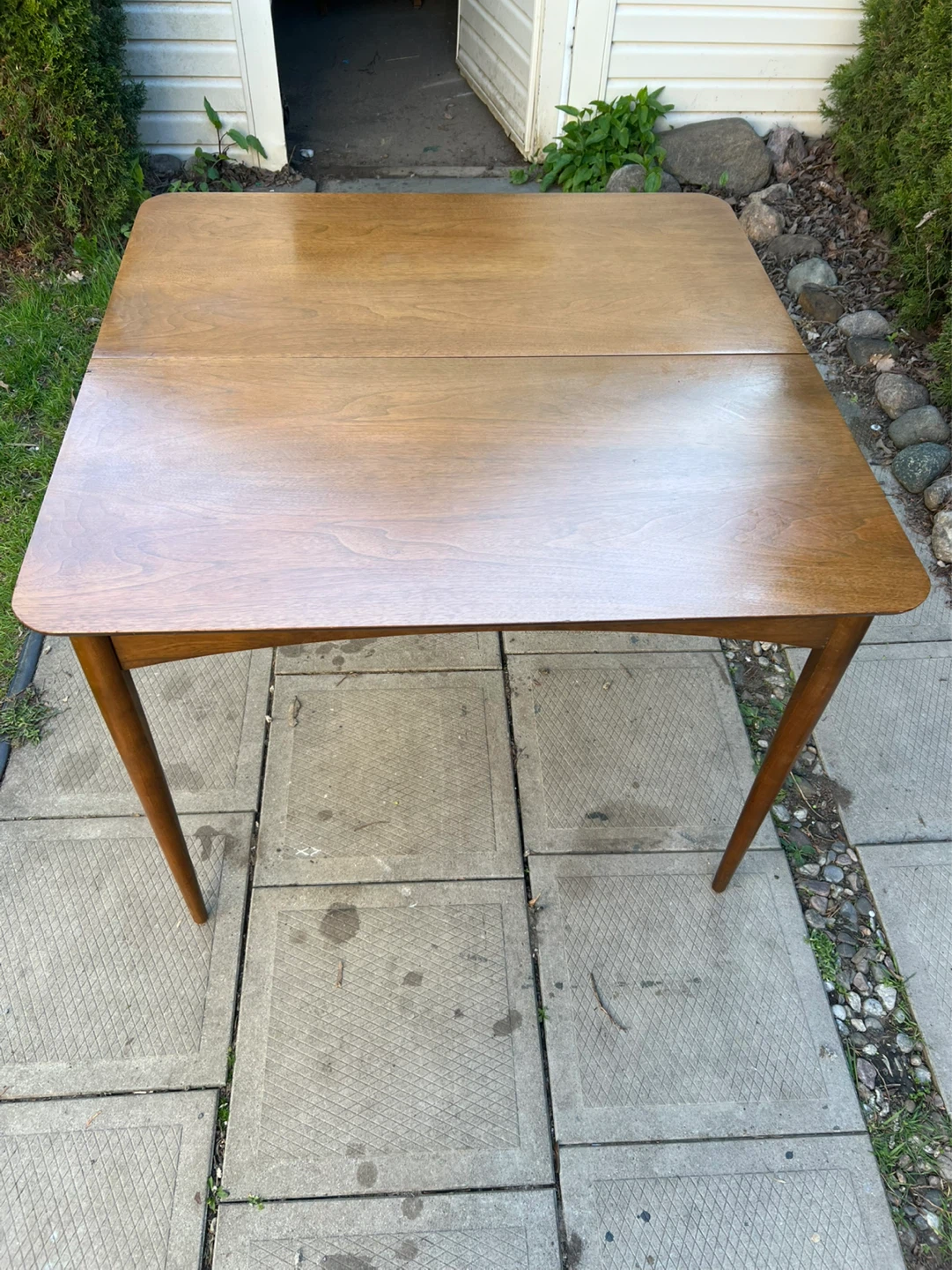 MCM Walnut Dining Table by Deilcraft - photo 4