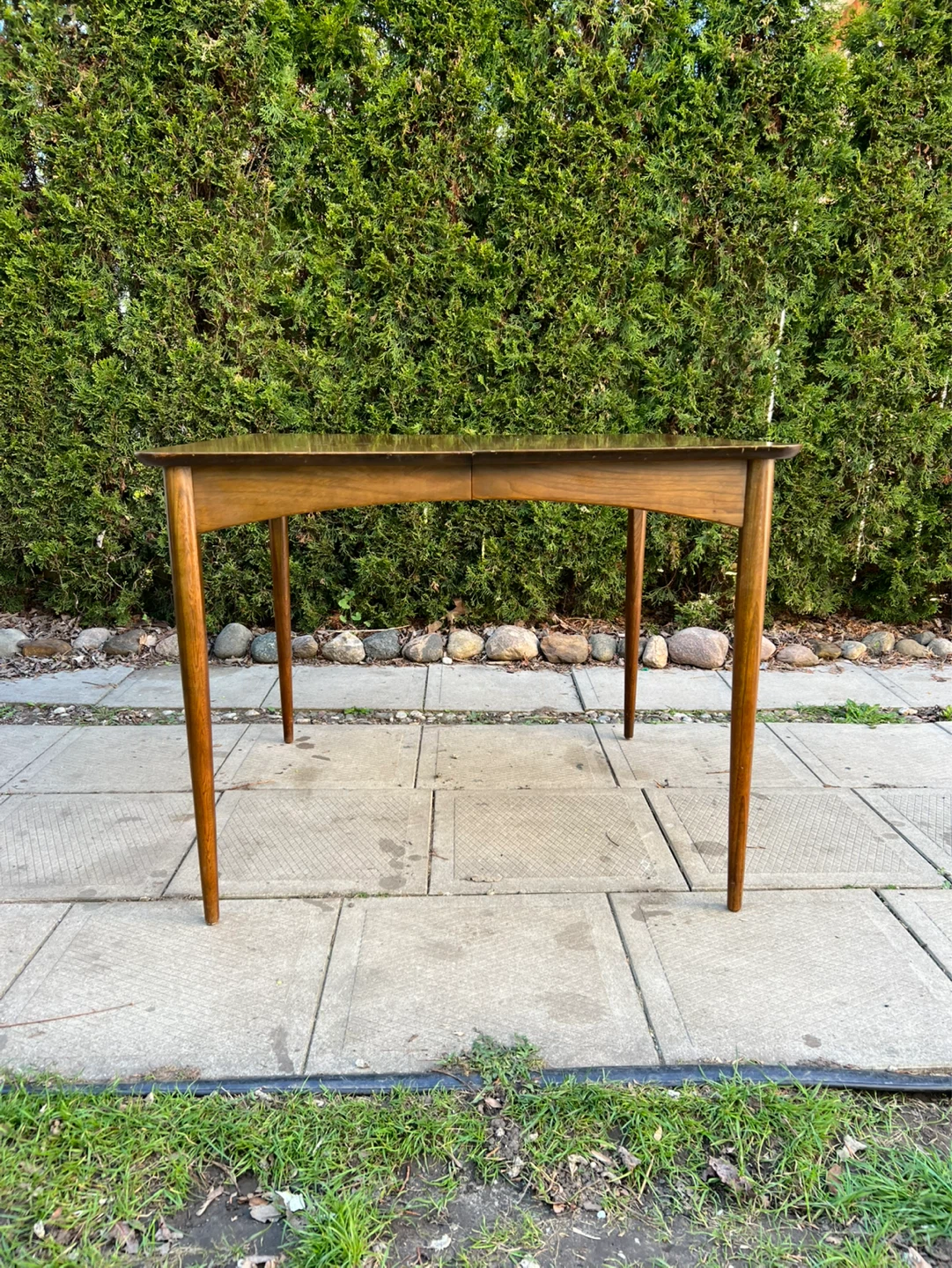 MCM Walnut Dining Table by Deilcraft - photo 2
