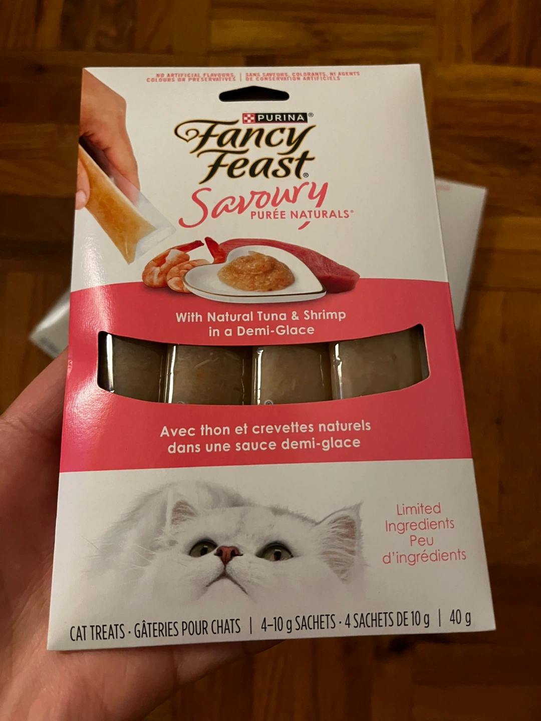 Fancy Feast Savoury Puree Tuna & Shrimp Cat Treats