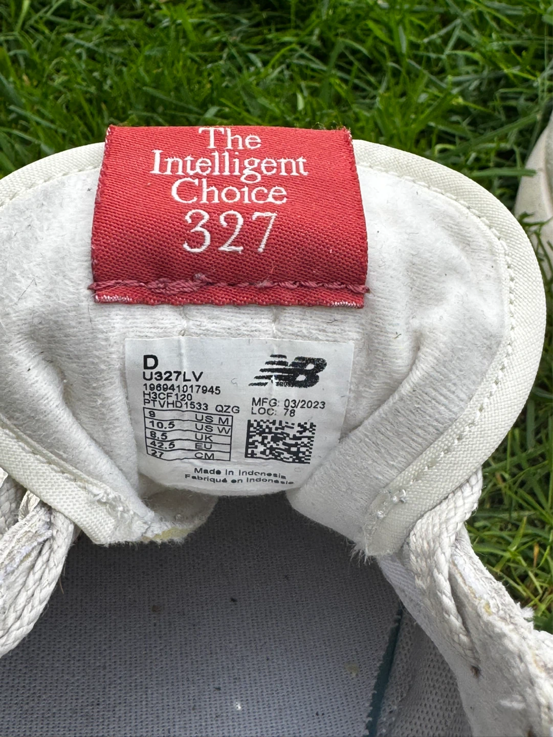 New Balance 327 sneakers white and red (moonbeam and Astro dust) - photo 5