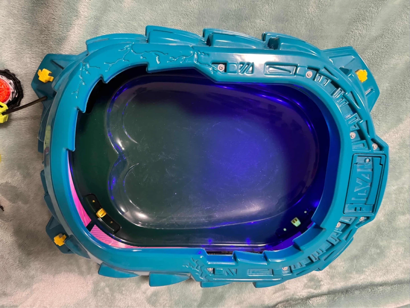 Beyblade Burst Quad Strike Light Ignite Battle Set - photo 4