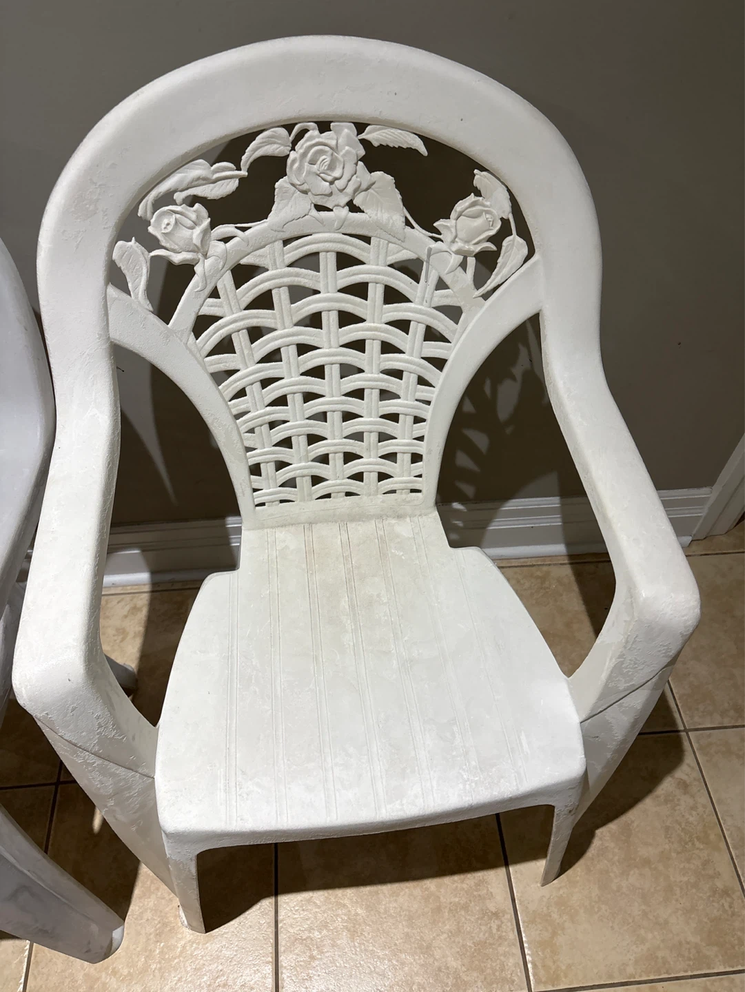 Pair of Plastic Patio Chairs - photo 3