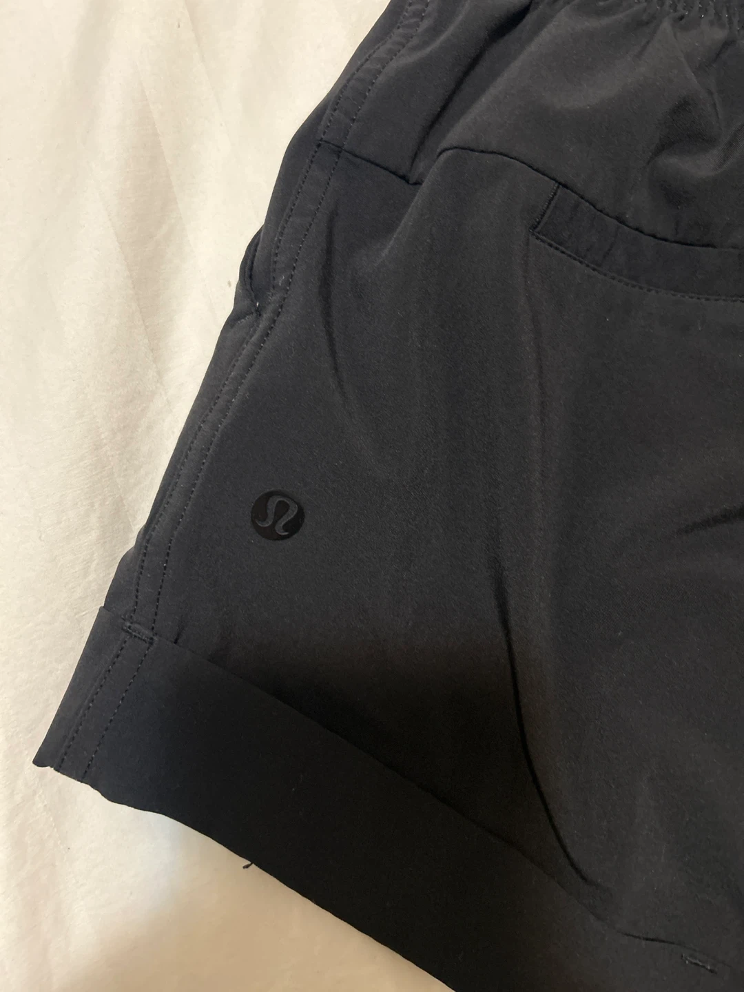 Lululemon women’s shorts XS - photo 3