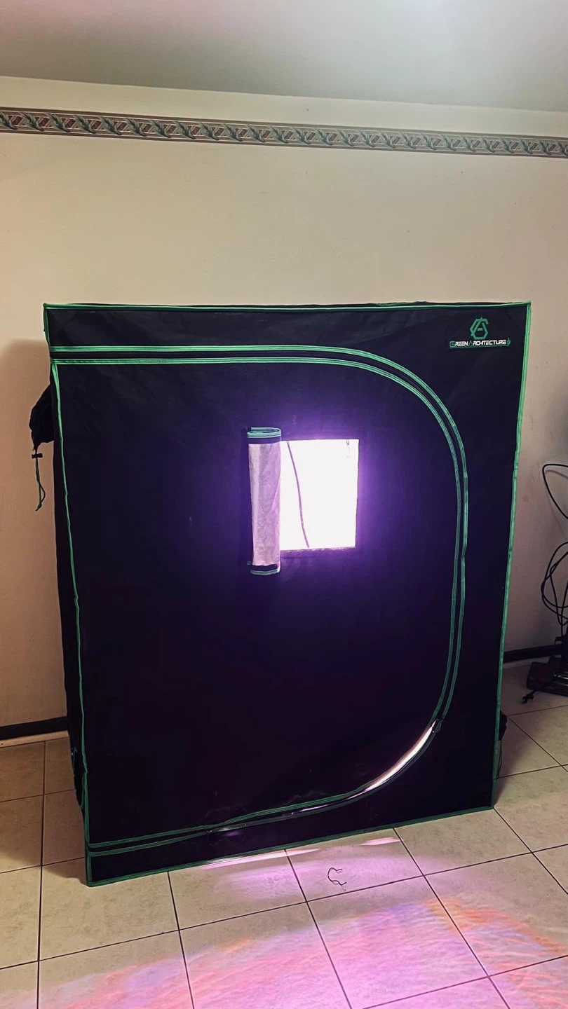 Green Architecture Grow Tent Kit