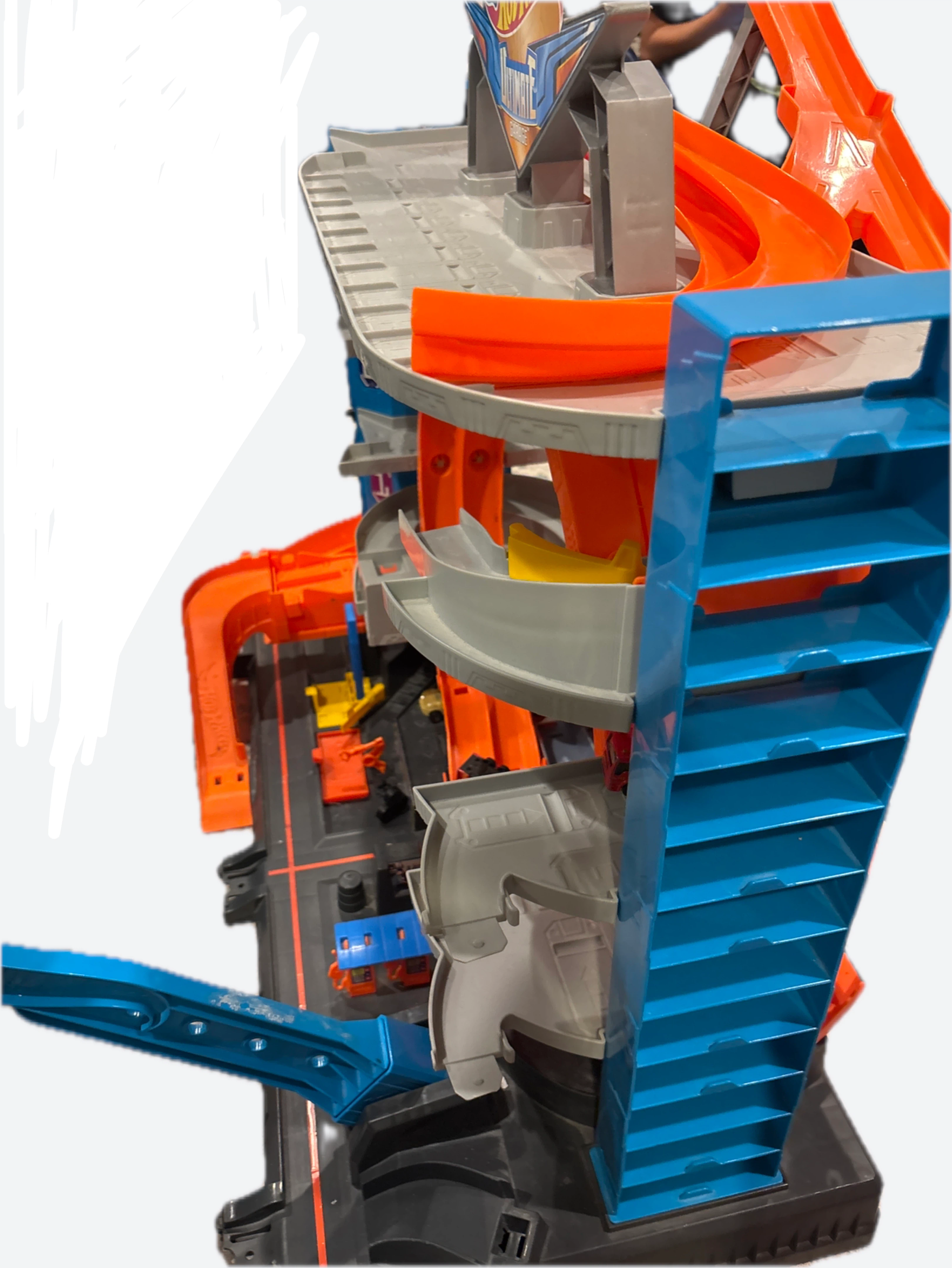 Hot Wheels Ultimate Garage Playset - photo 3