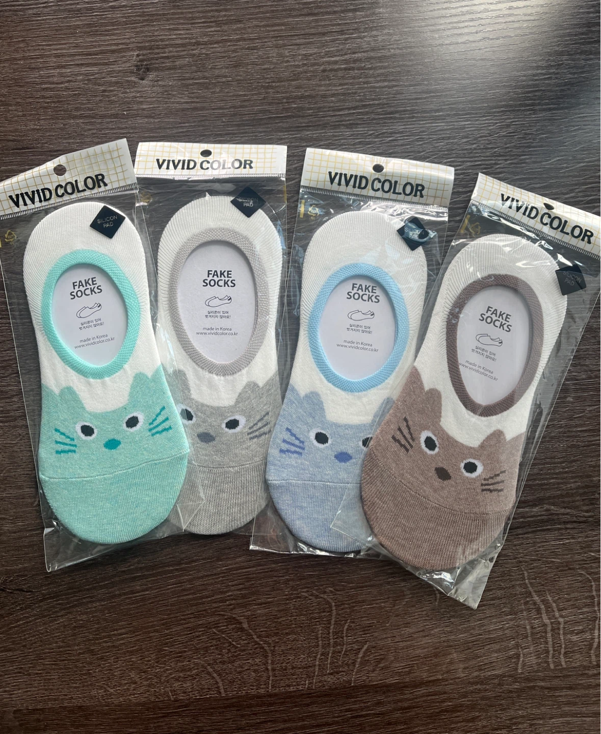 Color No-Show Cat Socks