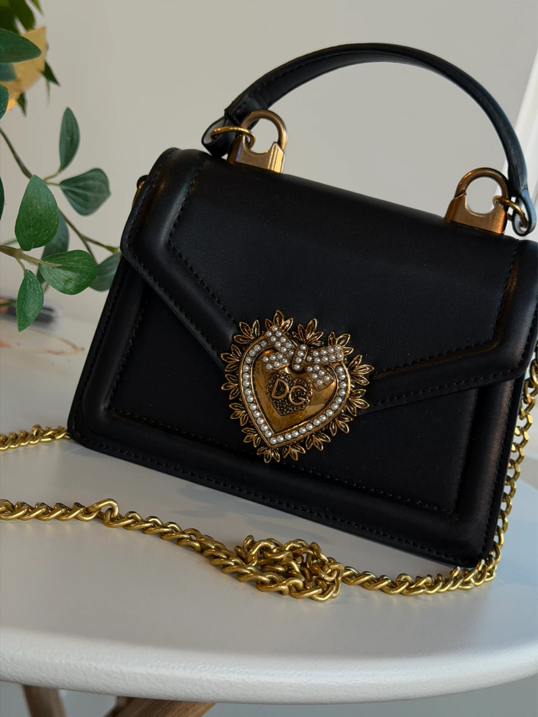 D&G Black Leather Handbag with Gold Chain - photo 3