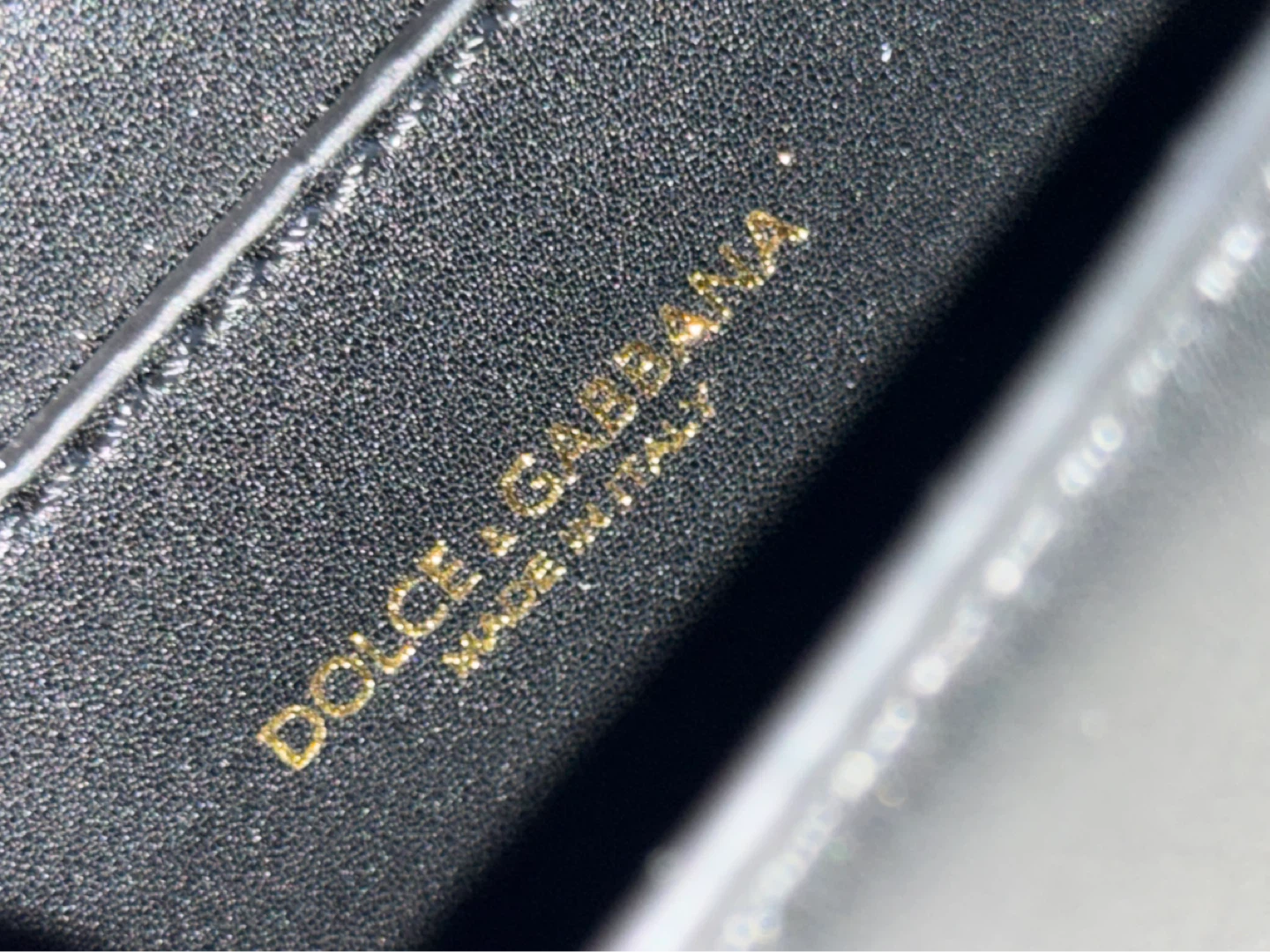 D&G Black Leather Handbag with Gold Chain - photo 4