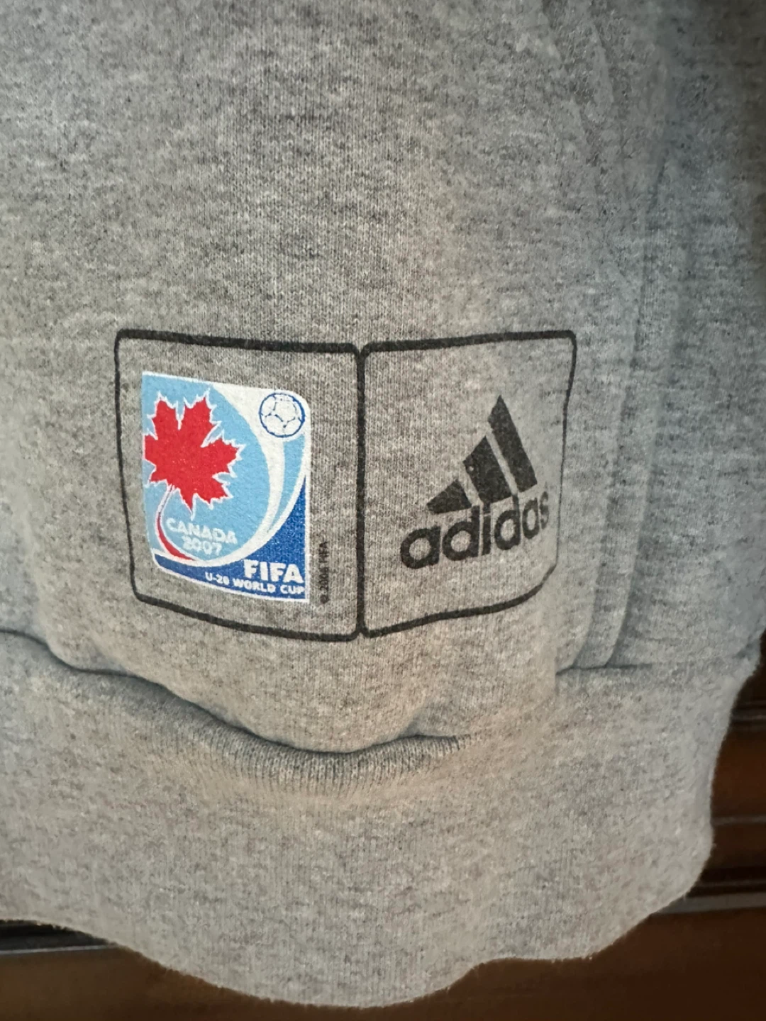Adidas FIFA U-20 World Cup Canada 2007 Hoodie Size M - photo 4