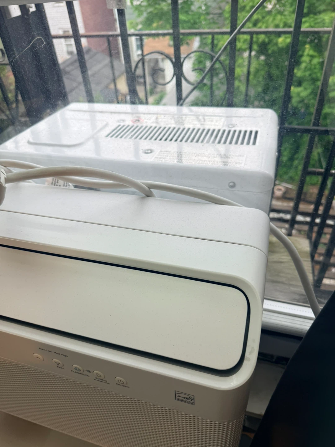 Midea Window Air Conditioner 10,000 btu - photo 2