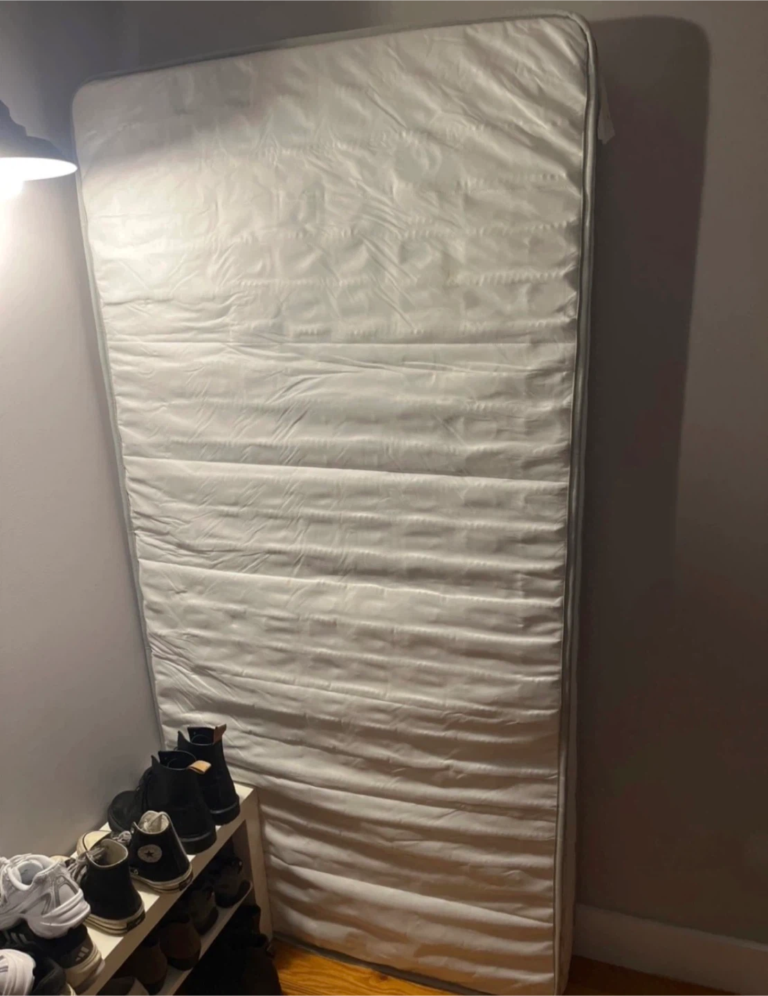 Free Twin XL mattress from Zinus - photo 2