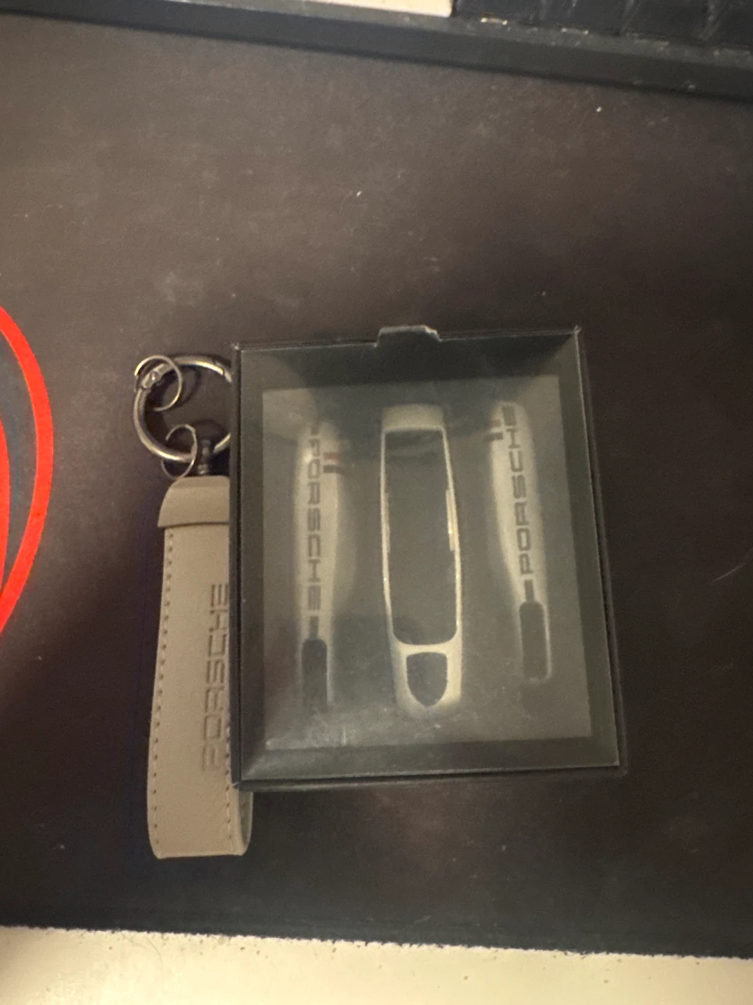 BRAND NEW Porsche Cayenne-Macan Key Cover & Keychain - photo 4