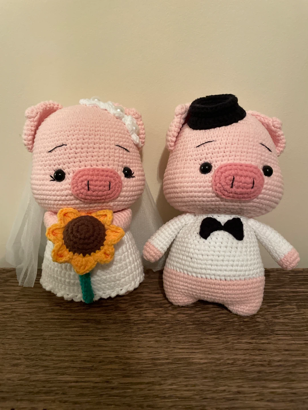 Crocheted Pig Couple Wedding Cake Toppers
