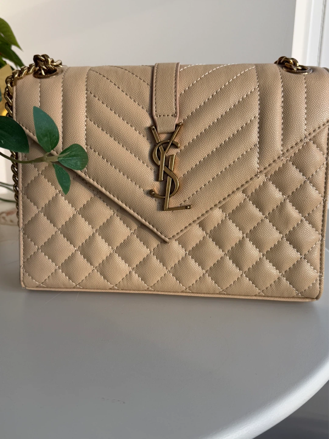 Women’s Matelassé Envelope Bag