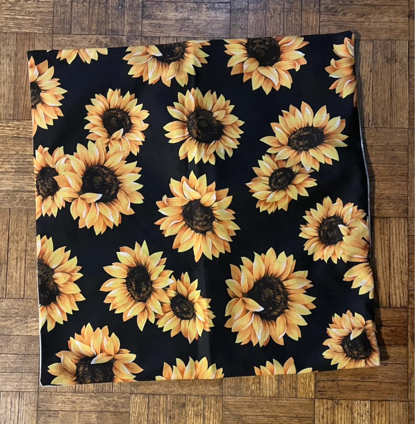 Sunflower Zippered Cushion Cover